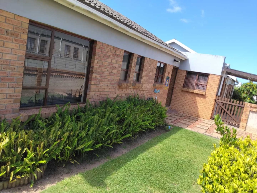 3 Bedroom Property for Sale in Heiderand Western Cape